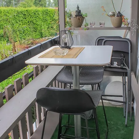 بيت شباب Le Chateau